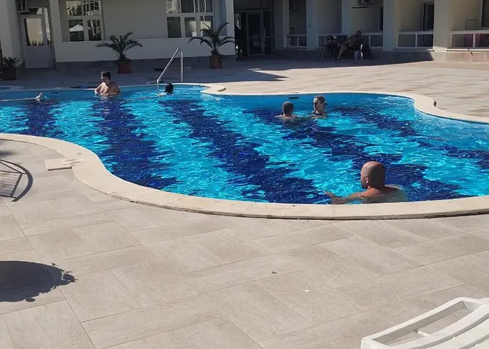 прекрасно студио דירה סאני ביץ'